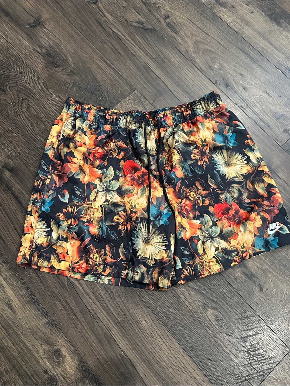 NWOT Nike Club Flow Shorts 'Off Noir” Tropical Size XLarge